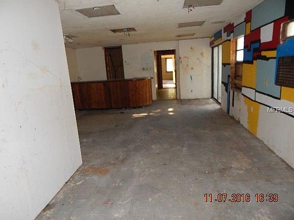 4th image of 520 Powers Ave