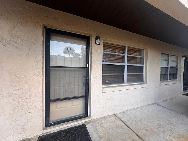 1351 S Ridgewood Ave #26 — Photo 13
