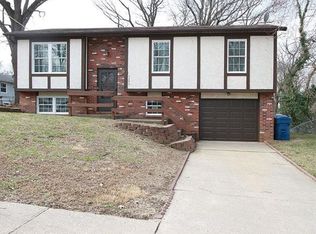 4406 Delta Queen Ln, Godfrey, IL 62035