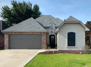 105 Octavia Dr, Scott, LA 70583