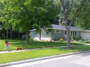 1625 N Racine St, Appleton, WI 54911