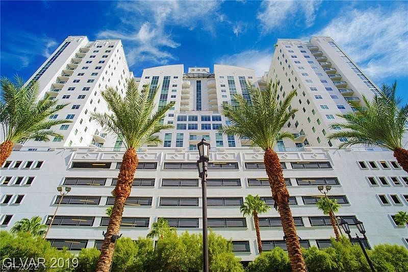 1st image of 150 N Las Vegas Blvd #1716