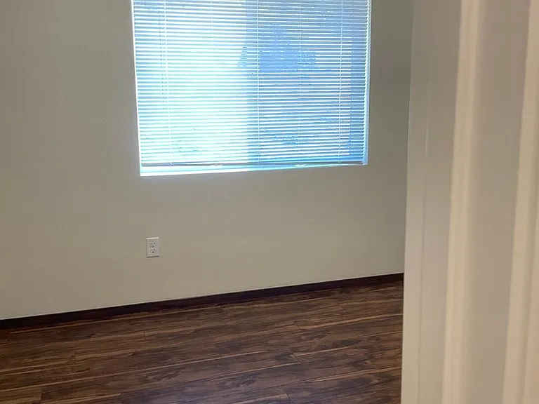 5930 Camino Ln — Photo 10