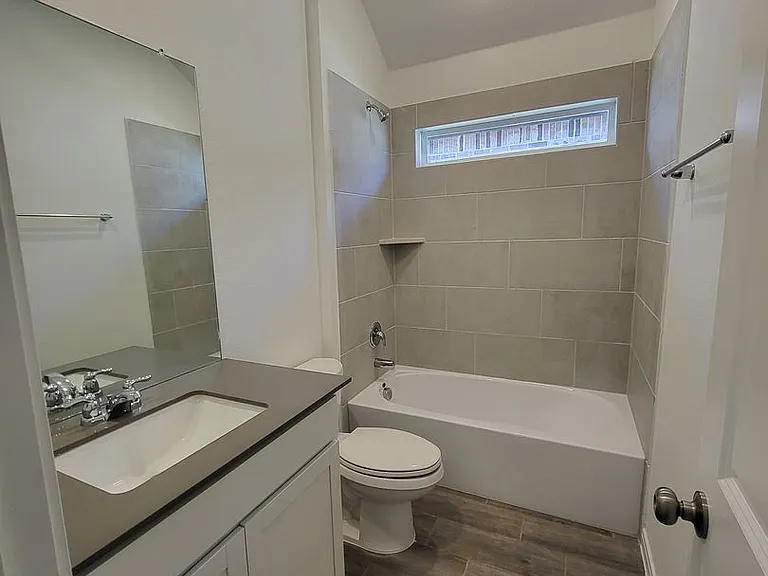 1233 Fox Wing Way — Photo 5