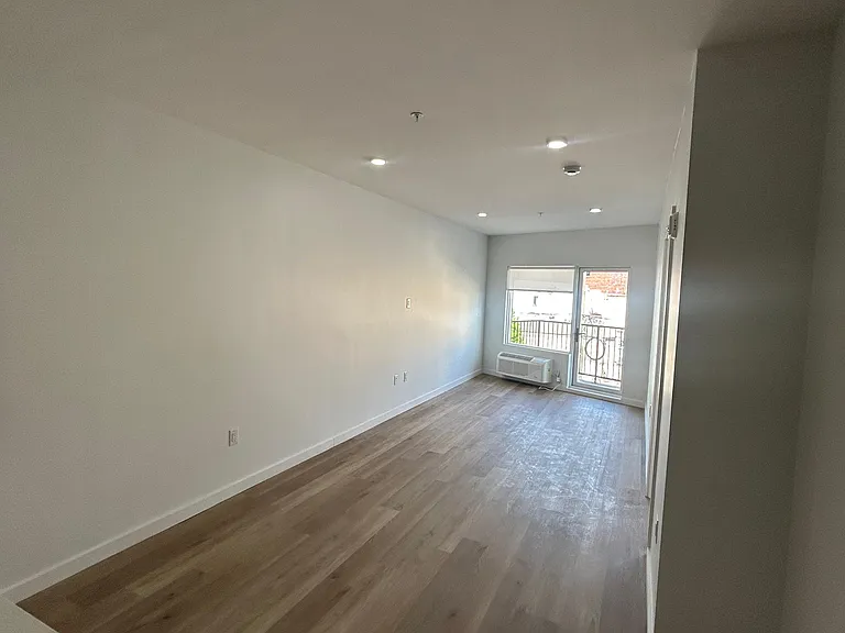 6 Madison St #VAR1 — Photo 23