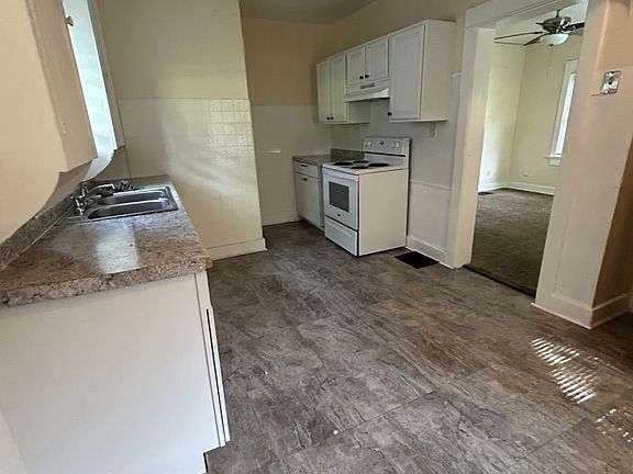5th image of 124 Anderson St