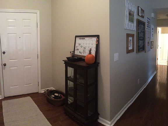 Entry and hall to bedrooms