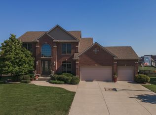 2202 Revere Rd, Bloomington, IL 61705