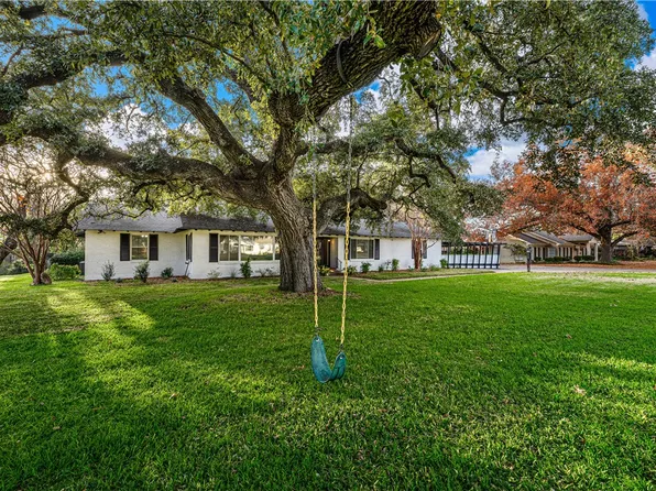 3400 Macarthur Dr, Waco, TX 76708
