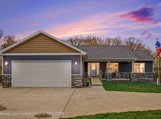 4581 Skyline Dr, Perrinton, MI 48871