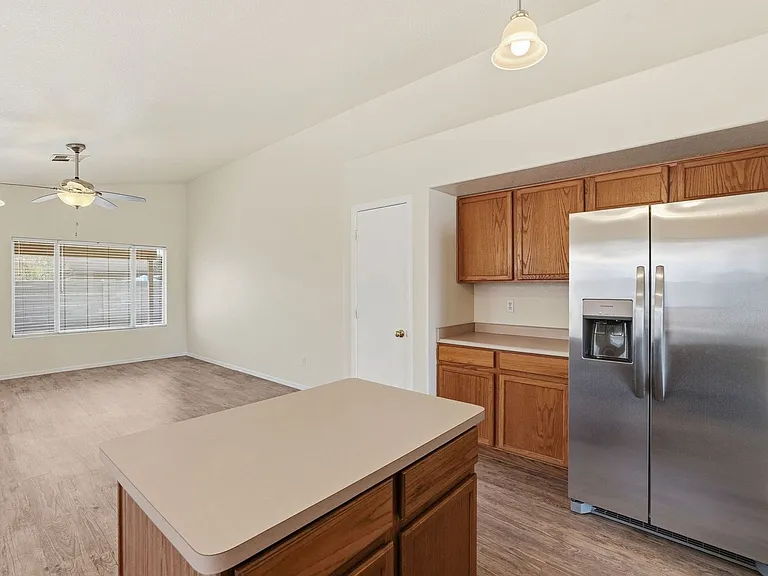 8621 W Shaw Butte Dr — Photo 12