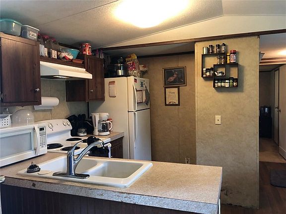 4th image of 439 Choctaw Dr