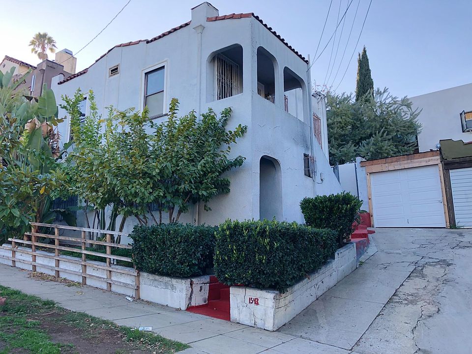 1st image of 1543 Allesandro St
