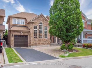 5555 Bridgeport Gate, Mississauga, ON L5M 6N1
