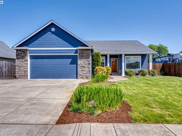 216 Walnut St, Junction City, OR 97448