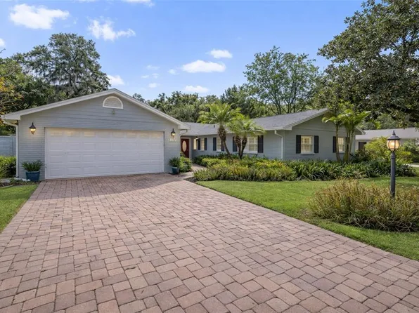 2102 W Kyra Dr, Tampa, FL 33612