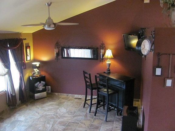 4th image of 3412 Avondale Ln