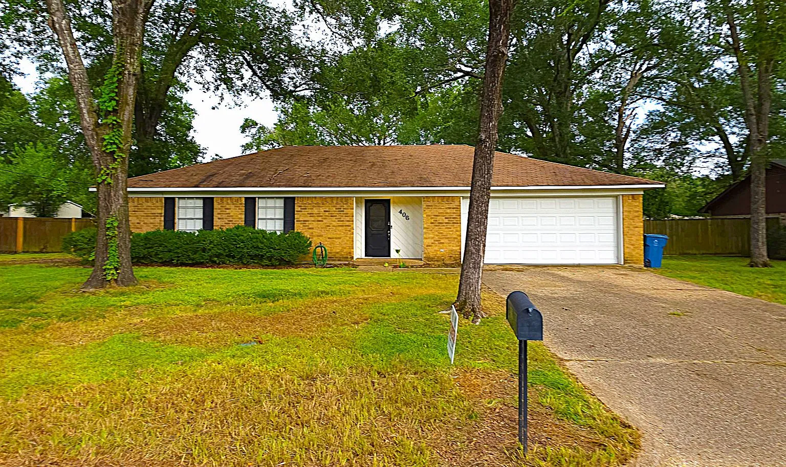 Charming Home in the Heart of Whitehouse! — Photo 3
