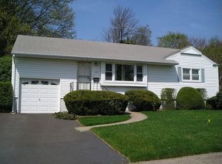 115 Stadtmauer Dr, Clifton, NJ 07013