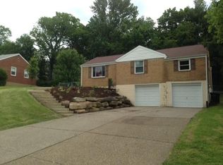 8274 Elaine Dr, Pittsburgh, PA 15237