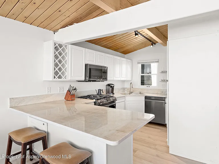 809 S Aspen St #2 — Photo 8