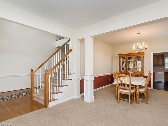 4th image of 812 Croftwood Dr