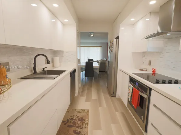 12750 SW 15th St APT 106D, Pembroke Pines, FL 33027