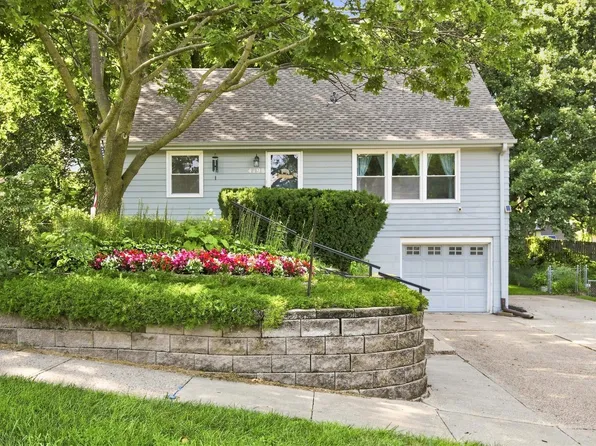 4198 Timber Ln, Des Moines, IA 50317