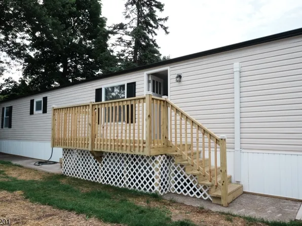 15 3rd St, Wayne Twp., NJ 07470