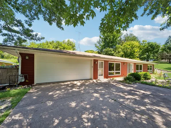 7067 NW 28th St, Ankeny, IA 50023