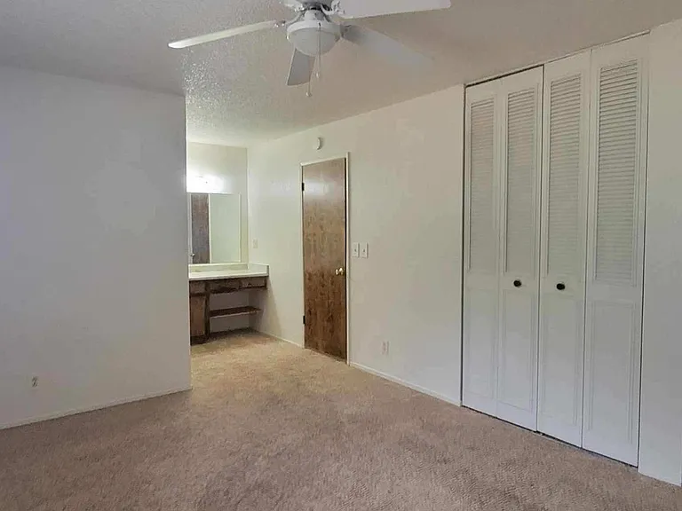 19572 Dovie Ln — Photo 10