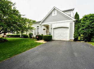 6280 Eagle Ridge Dr, Gurnee, IL 60031