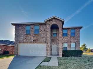 600 Ragwood Rd, Arlington, TX 76002