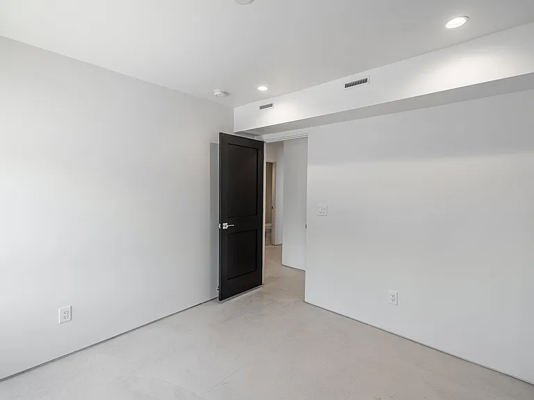 7730 E Gold Dust Ave — Photo 8