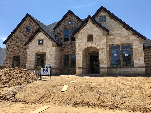 1st image of 2612 Lake Shore Dr