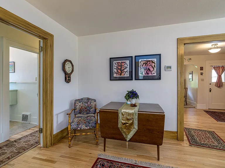 1705 S Higgins Ave — Photo 8