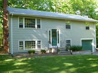 45 Coffee St, Medway, MA 02053