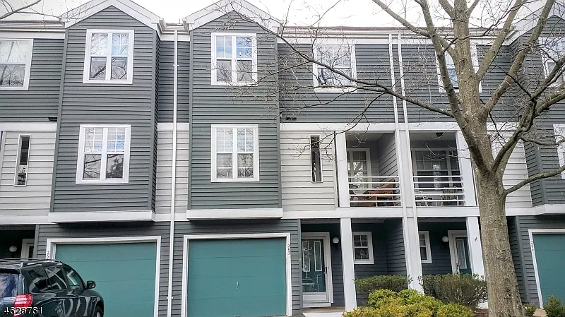 263 Hedgerow Rd photo 1