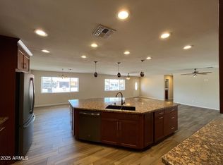 7627 E 4th St, Scottsdale, AZ 85251