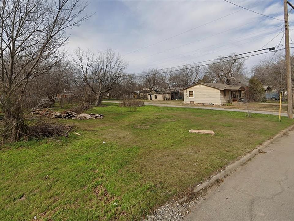 1st image of 407 SW 17th St Lot 14