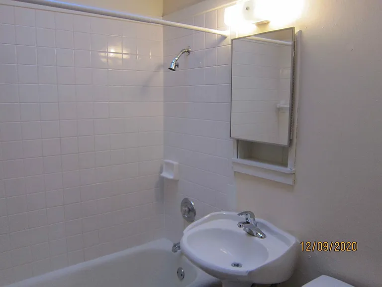 3807 N Oakland Ave #8 — Photo 8
