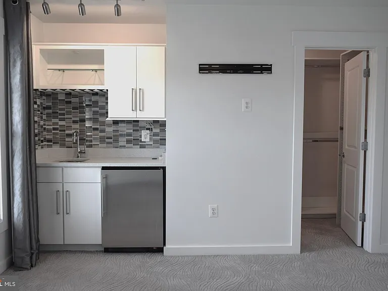 22447 Verde Gate Ter — Photo 27