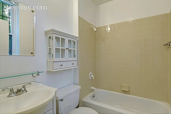 Rented by Corcoran | media 12