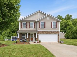 6689 Ridge Bluff Dr, Rural Hall, NC 27045