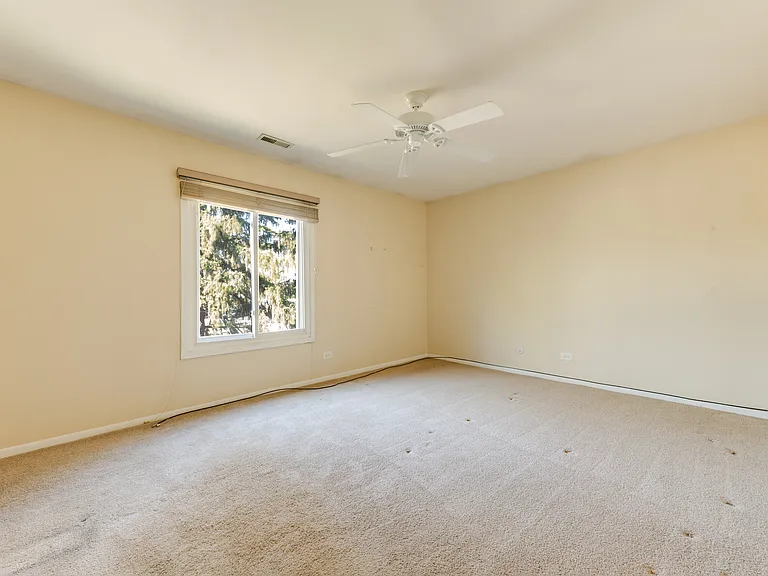 1652 Dover Ct #B — Photo 10