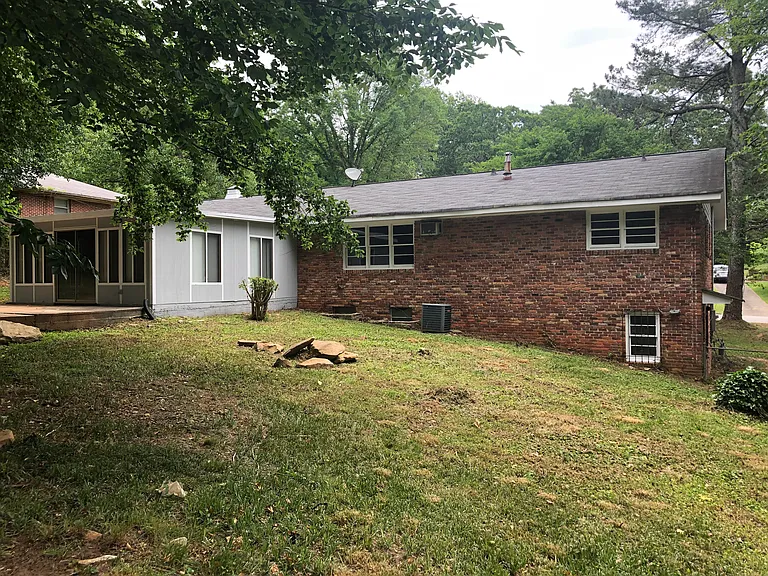 1165 Sharonton Dr — Photo 20