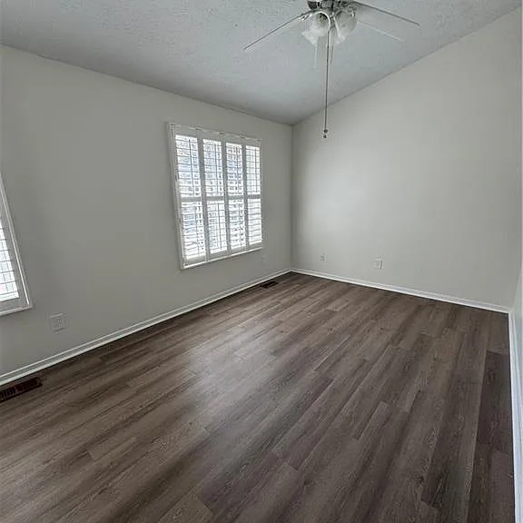 2907 Queen Anne Ct — Photo 14
