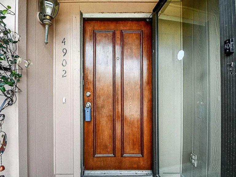 4902 Rainwater Dr — Photo 5