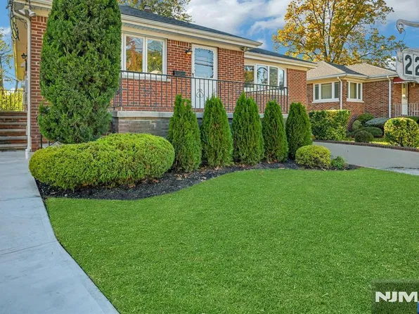 228 Forest Road, Fort Lee, NJ 07024