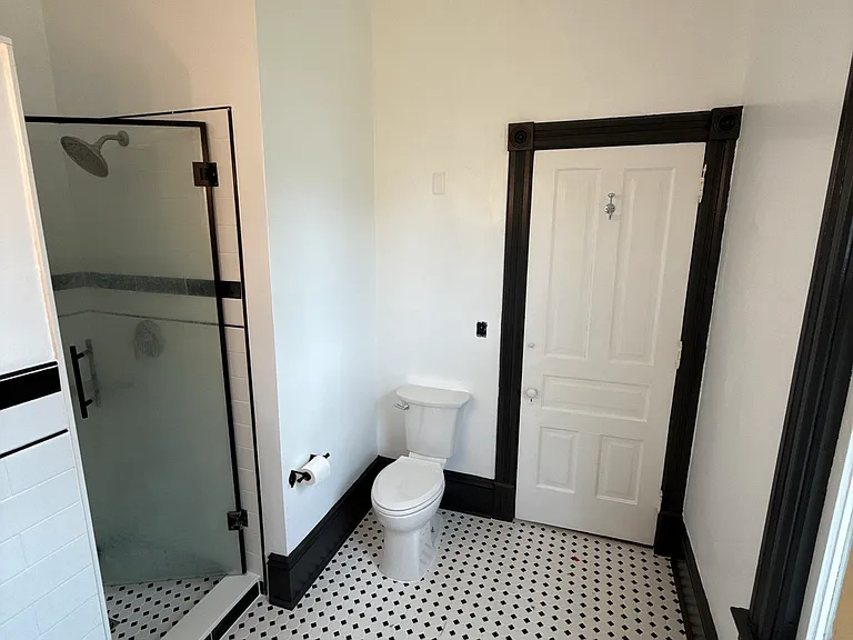 500 Stuart Ave #4 — Photo 6